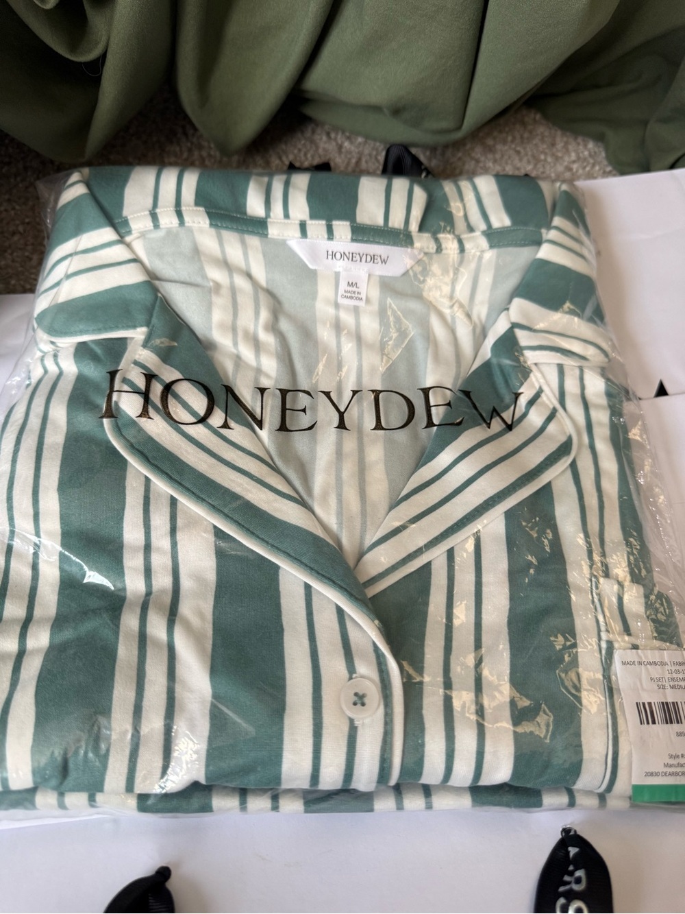 Honeydew Intimates Green and White Striped Pajama Top m/l